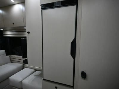 2027 Pleasure Way ONTOUR — photo 15 view