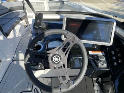 2026 Yamaha 255 XE - Photo 35
