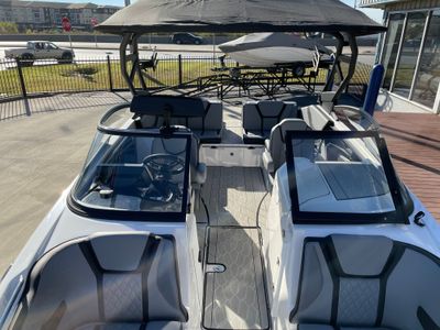 2026 Yamaha 255 XE - Photo 2
