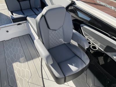 2026 Yamaha 255 XE - Photo 43