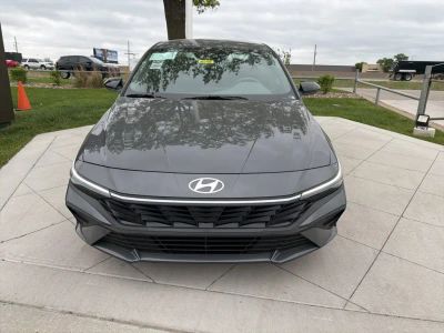 2026 Hyundai Elantra - Photo 8