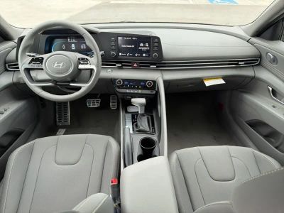 2026 Hyundai Elantra - Photo 15