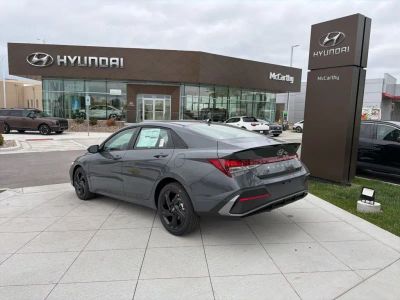 2026 Hyundai Elantra - Photo 3