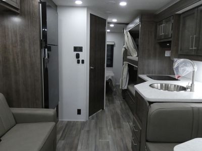 2026 Entegra Coach Odyssey-SE — detail view