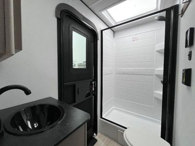 2026 Keystone RV Walkabout - Photo 37