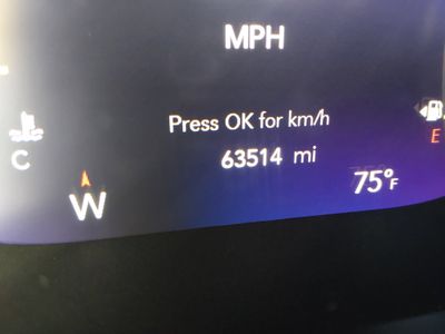 2023 Chrysler Pacifica — photo 14 view