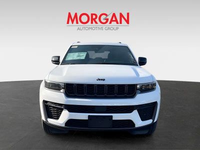 2026 Jeep Grand Cherokee — side profile view
