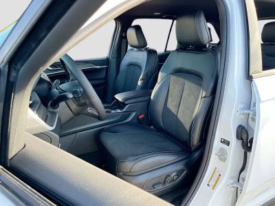 2026 Jeep Grand Cherokee — photo 21 view
