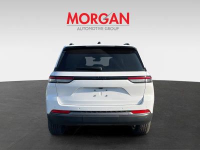 2026 Jeep Grand Cherokee — engine compartment view