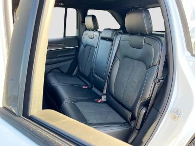 2026 Jeep Grand Cherokee — photo 24 view