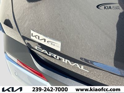 2026 Kia Carnival — photo 10 view