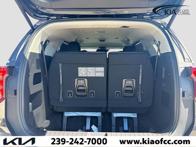 2026 Kia Carnival — photo 11 view