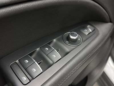 2023 Alfa Romeo Stelvio - Photo 11
