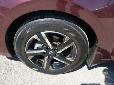 2024 Nissan Sentra — photo 10 view