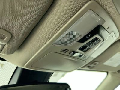 2019 Toyota Sienna — photo 18 view