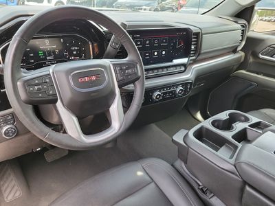 2024 GMC Sierra 1500 - Photo 2