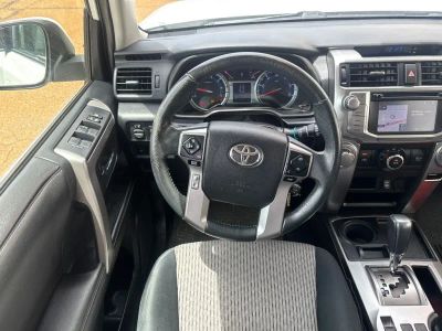 2015 Toyota 4Runner - Photo 2
