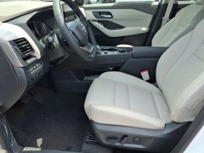 2026 Nissan Rogue — detail view