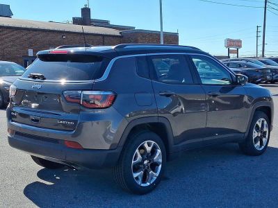 2018 Jeep Compass — interior view