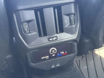 2025 BMW X3 — photo 17 view