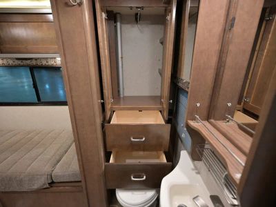 2019 Winnebago FUSE — photo 26 view