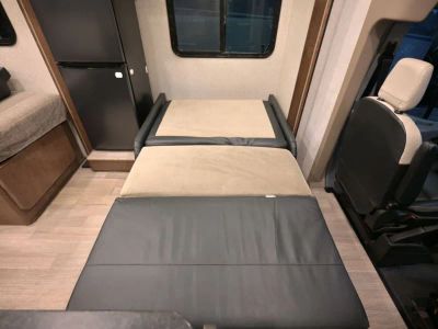 2019 Winnebago FUSE — photo 17 view