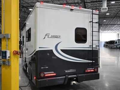 2019 Winnebago FUSE — photo 39 view