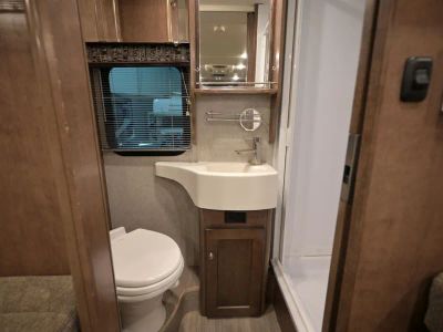 2019 Winnebago FUSE — photo 24 view