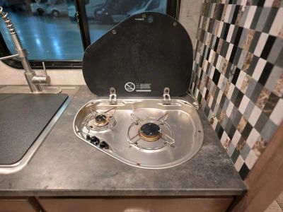 2019 Winnebago FUSE — photo 11 view