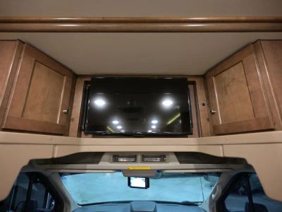 2019 Winnebago FUSE — interior view