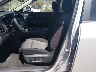2024 Nissan Rogue - Photo 20