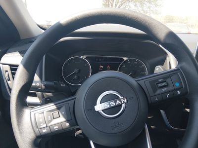 2024 Nissan Rogue - Photo 12