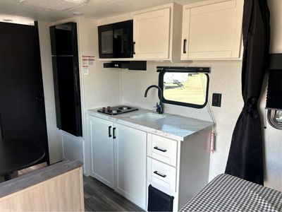 2026 Jayco Jay Flight SLX - Photo 8