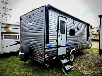 2022 Coachmen Catalina Summit Series 7 — side profile view