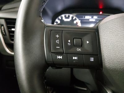 2025 Nissan Rogue - Photo 12