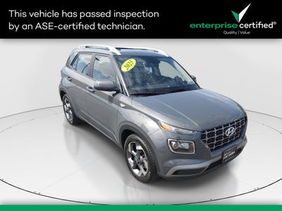 2025 Hyundai Venue SEL IVT — front three-quarter view