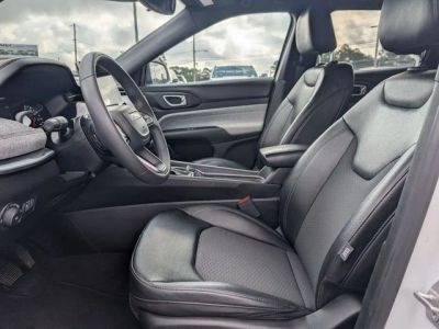2024 Jeep Compass - Photo 12