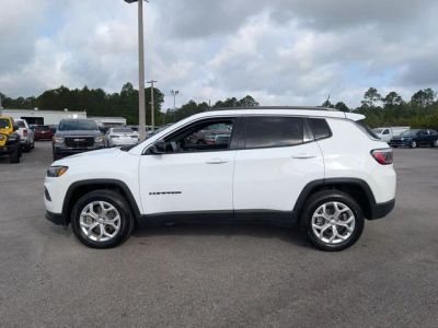 2024 Jeep Compass - Photo 2