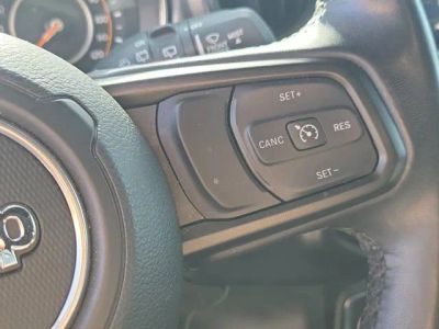 2022 Jeep Wrangler — photo 23 view