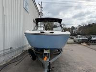 2026 Yamaha 252 SE - Photo 3