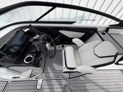 2026 Yamaha 252 SE - Photo 15