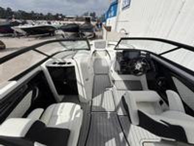 2026 Yamaha 252 SE - Photo 12