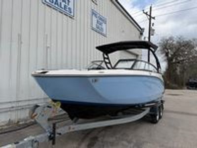 2026 Yamaha 252 SE - Photo 2