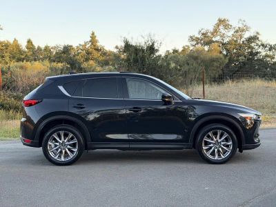 2019 Mazda CX-5 — detail view