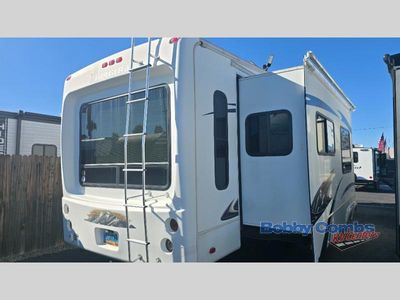 2011 Keystone RV Montana - Photo 3