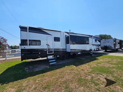 2026 Jayco Seismic - Photo 10