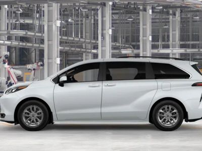 2026 Toyota Sienna — engine compartment view