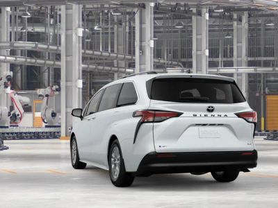 2026 Toyota Sienna — photo 9 view