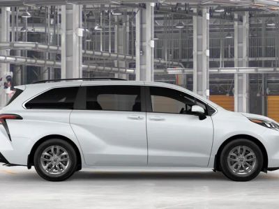 2026 Toyota Sienna — photo 14 view