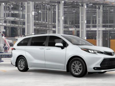 2026 Toyota Sienna — photo 16 view